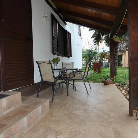 Rosanna 2 Apartman